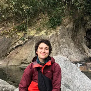 Patient and creative italian babysitter looking for a job!
