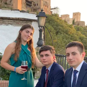 Canguro de fin de semana en Granada