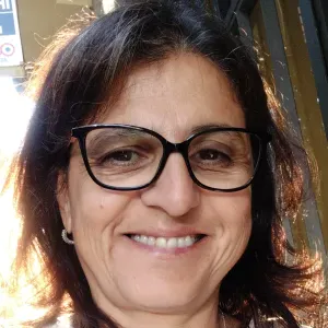 Cerco lavoro come badante assistenza anziani 