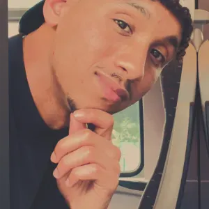 Moi je suis à Bruxelles je cherche travail 