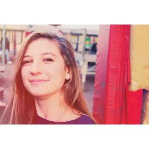 Studentessa universitaria con esperienza