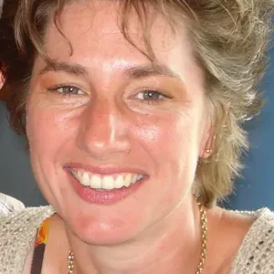 Line Assistante Maternelle 51480 jardin maison 